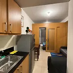 3 J\'S Apartment With Terrace
