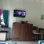 Jen\'S Apartment