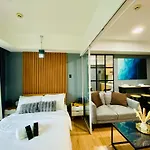 1 Bedroom Azure Beachview 3