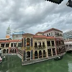 Cozi Venice Luxury Residences Bgc