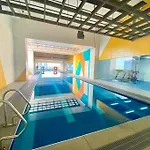 Native Themed Condo Staycation In Qc