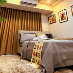 Keyless Entry Executive 2Br With King Bed, Jacuzzi Pool, Live Tv & Hbo Max, Fast Wifi, Free Parking Near Moa