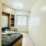 Elegant 2Br Condo With Balcony Wifi & Pool In Qc