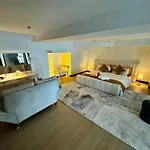 Alpaca-Lemon Penthouse
