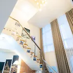 A2J Luxury 3Br Suite Near Uptown Mall Bgc Taguig