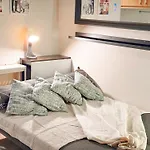 Pool View 1Br 2-4 Guests, 5 Mins To Mall Of Asia