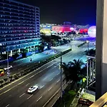 Pool View 1Br 2-4 Guests, 5 Mins To Mall Of Asia