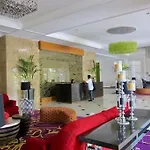 Elevated Staycation Bgc Venice Grand Canal