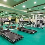 Explore Manila, Trendy 1Br Unit In Prime Location