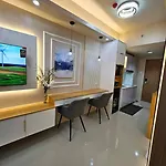 Cozy Apartment Near Airport In Shore 3