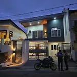 Entire Greenview Executive Village 3 Bedroom