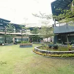 Aussie Shack - 2Br Modern Condo With Skyline View