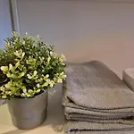 1Br Condo Unit At Coast Residences
