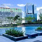 3Br Spacious Suite In Uptown Bgc Near Uptown Mall