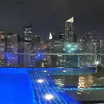 Staycation In Makati, Gramercy 56Th Flr, Facing The City And Rockwell