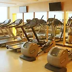 1Br Wnetflix Disneyplus And Pool Across Sm Megamall Ortigas Cbd