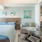 Kl Premier 27Th Floor Cozy Unit In Makati Cbd