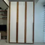 Makati High Rise 1 Bedroom Condo With Balcony