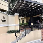 The Grey Loft Elegant Condo Bgc