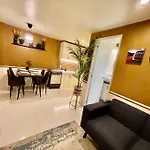 Hunter 2Br Near Sm North And Waltermart Munoz