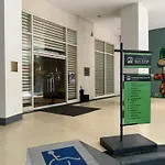 1Br Condo Above Eastwood Mall