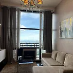 68F 1 Bedroom Penthouse Suite Gramercy Pool Sauna