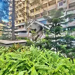 King Bed Suite At Pine Crest #T3-439 Near Mall