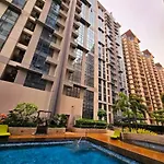 Modern Suite In Mckinley