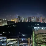 Luxury Bohemian Condo Venice Canal Mall & Bgc Views