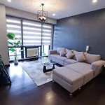 Spacious And Cozy 2 Bedroom In The Gramercy Poblacion