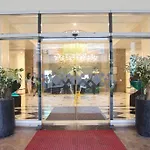 Great Luxury Condo In Mckinley