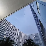 1 Bedroom Pool View With Balcony In Shore Near Moa