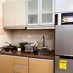 Cozy Home In Bgc