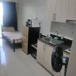 Condo With Two Single Beds And Balcony Facing Manila View