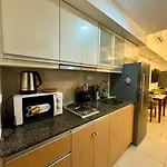 One Uptown Stylish Retro Suite