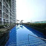 Coast Residences - 1 Bedroom With Balcony Near Picc, Wtc, Star City & Moa