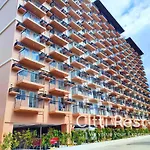 Cozy Studio With Free Wifi & Netflix Near Airport-Crq-1