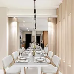 Cylo\'S Place Manhattan