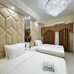 Homefort Twin Bed Suite - Red Residences Makati 1146