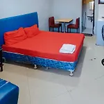 Reddoorz At V-Cat Apartelle Sampaloc Manila