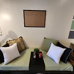 Pristine & Cozy Stay At Uptown Mall Bgc Across Mitsukoshi With Free Parking