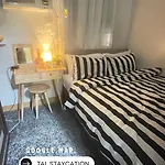 Tal Staycation 1 Bedroom 1 Bathroom & Kitchen ,Neflix,Up To 300 To 400 Mbps High Speed Internet Cozy,Spacious,Accessible New Condo Unit At Smdc Trees Residence Quezon City