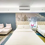 Luxury Penthouse Near Solaire, City Of Dreams
