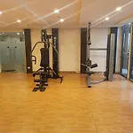 Affordable Stay Near Airport 123