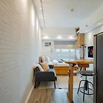 Very Cozy Makati Studio With Free Parking & Pool
