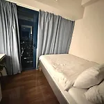 Comfy Makati Condo Wifi, Netflix And Disney