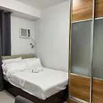 Eve\'S Den