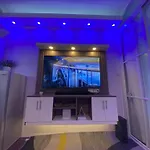 Urbanview Oasis At Air Residences