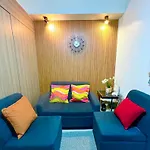 Home Adv Moa Pool View Shore 2 Residences