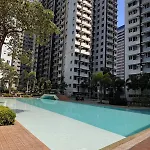 Rolly\'S Place
